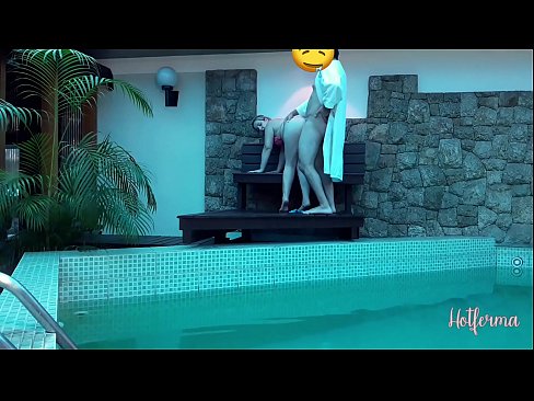 ❤️ Bos mengundang pelayan ke kolam renang, tetapi tidak bisa menahan panas ❤️❌ Video sialan pada kami id.com-pornzog.ru